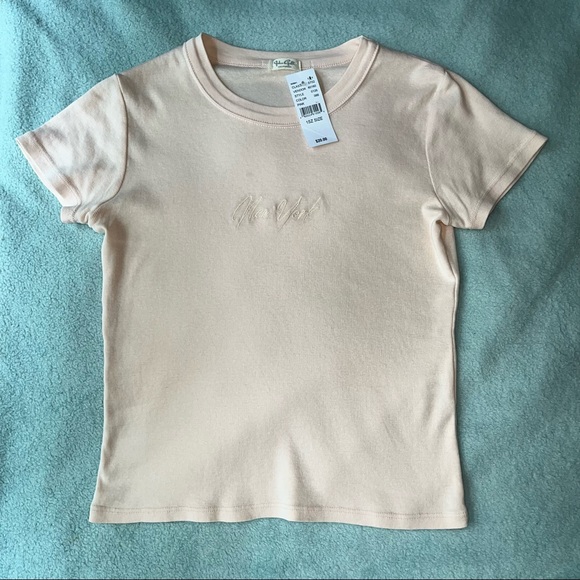 NWT Brandy Melville Peach New York Embroidered Baby Tee - Picture 4 of 8